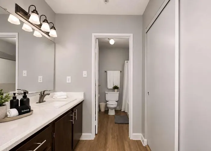 Retreat Near Asu Pool & Gym