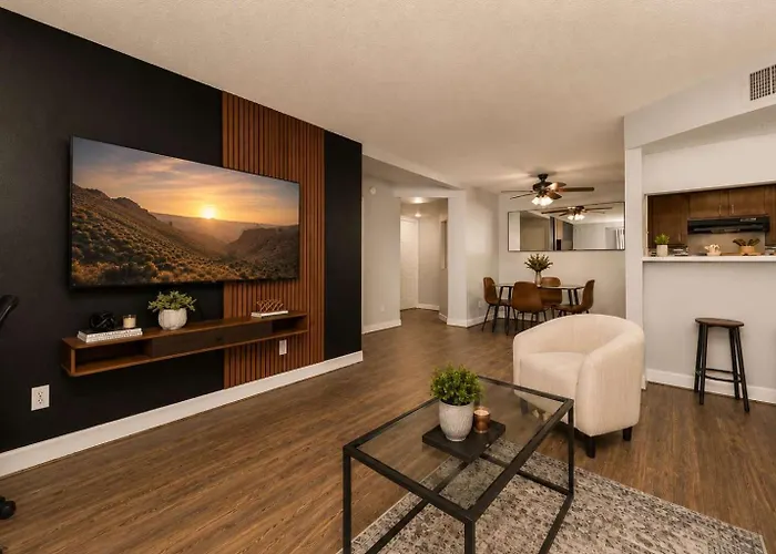 Retreat Near Asu Pool & Gym